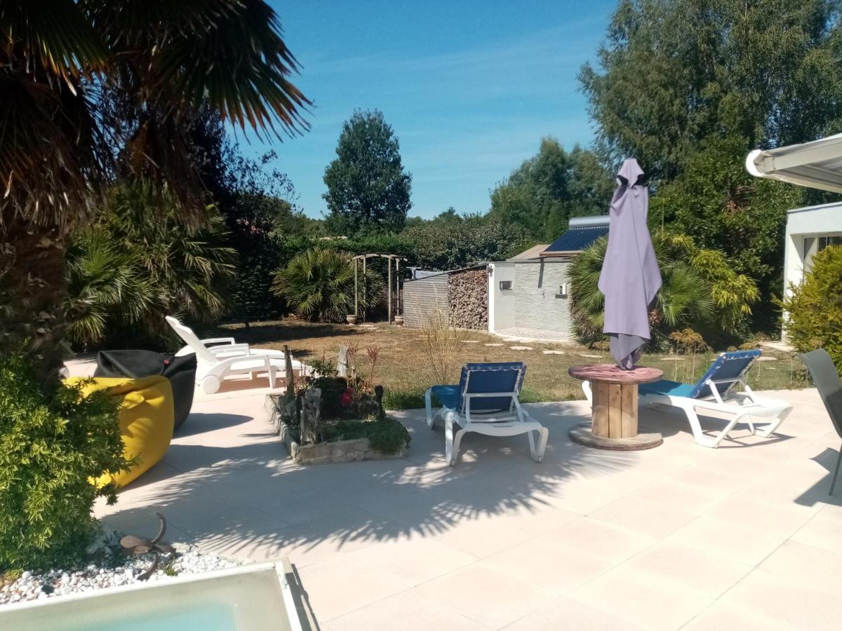 L'Eden Naturiste Spas Шаллан Екстер'єр фото